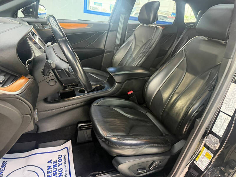 2019 Lincoln MKC Select
