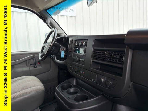 2022 GMC Savana 2500
