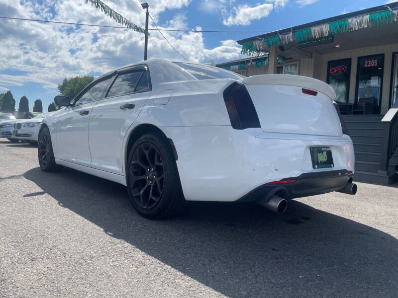 2019 Chrysler 300 S