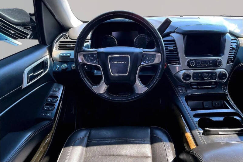 2017 GMC Yukon Denali