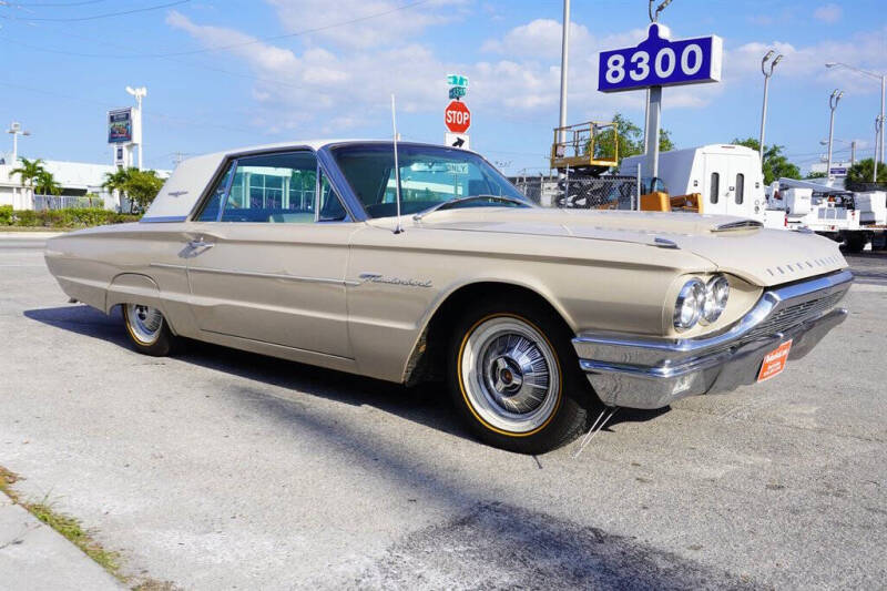 1964 Ford Thunderbird