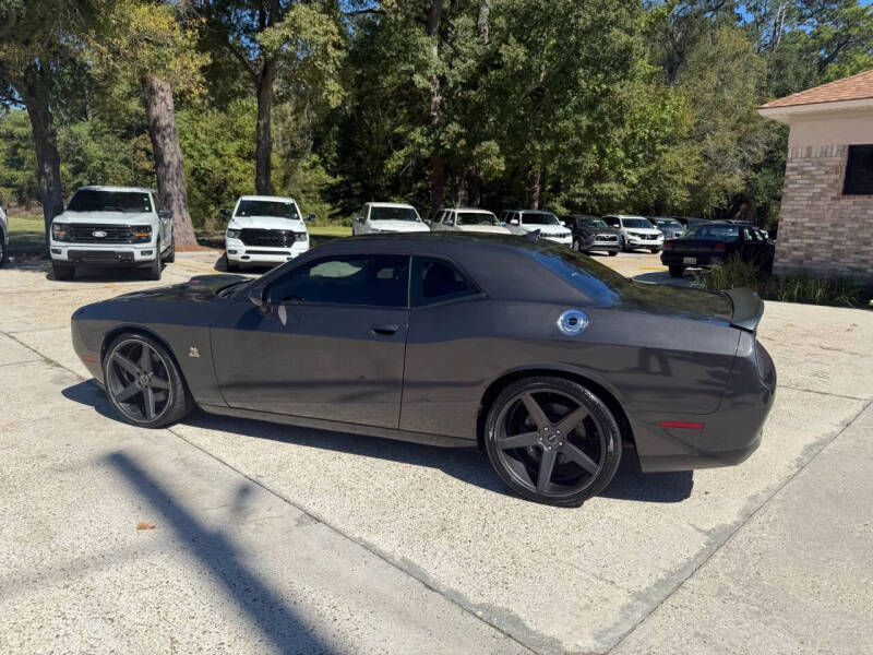 2017 Dodge Challenger 392 HEMI Scat Pack Shaker