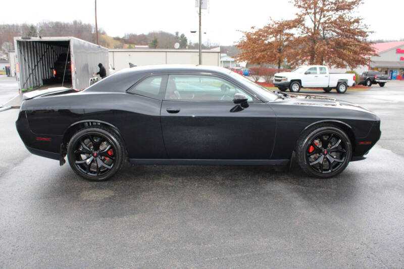 2015 Dodge Challenger SXT Plus