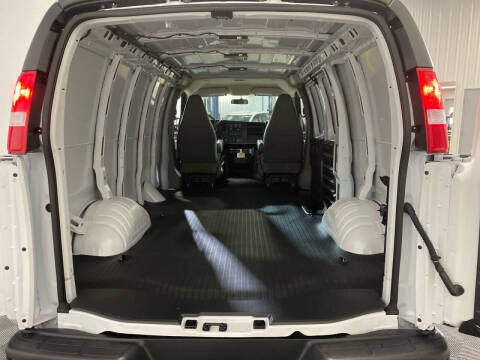 2025 Chevrolet Express 2500