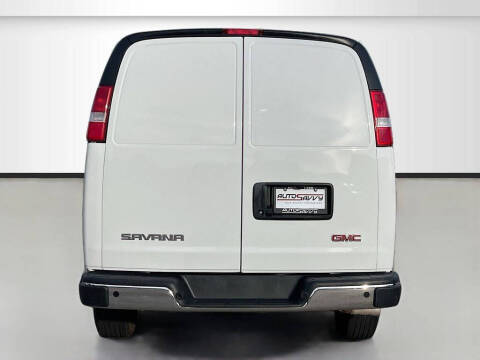 2025 GMC Savana 2500