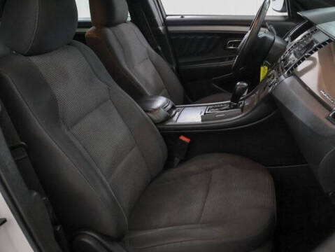 2016 Ford Taurus SEL