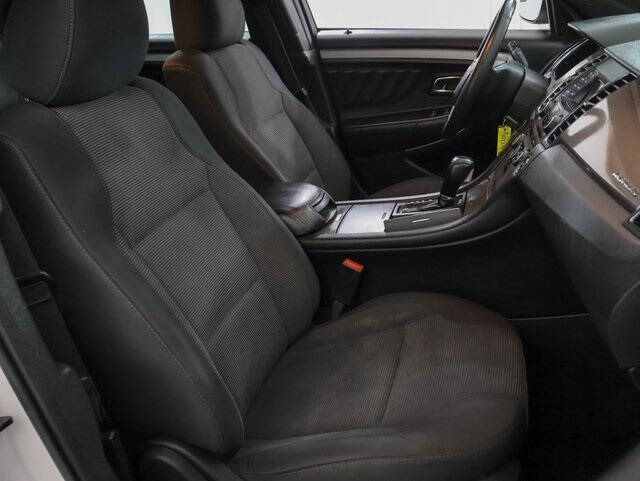 2016 Ford Taurus SEL