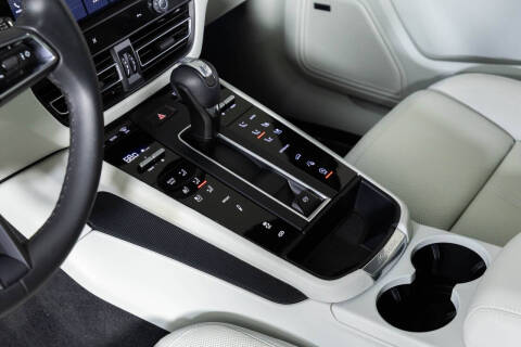 2022 Porsche Macan S