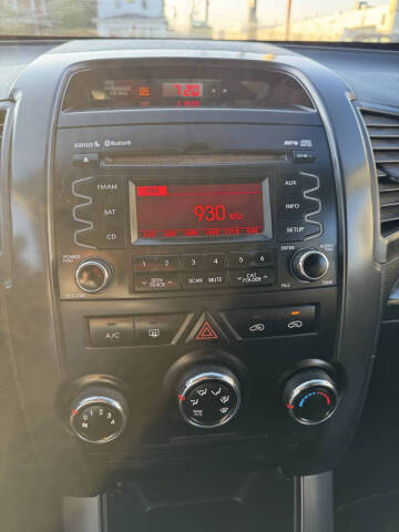 2012 Kia Sorento LX
