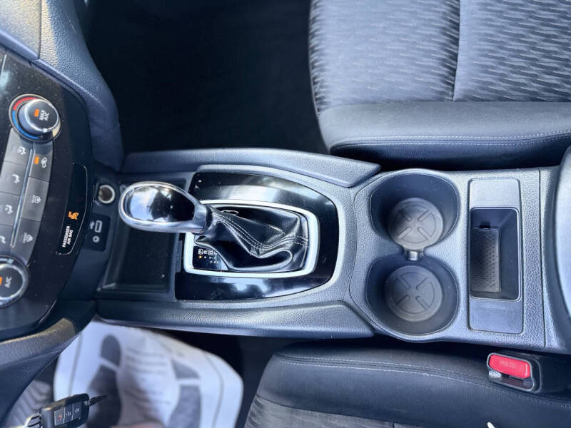 2018 Nissan Rogue S