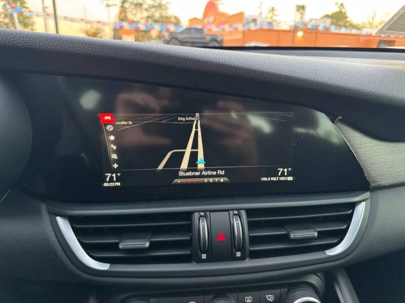 2018 Alfa Romeo Giulia Ti Lusso