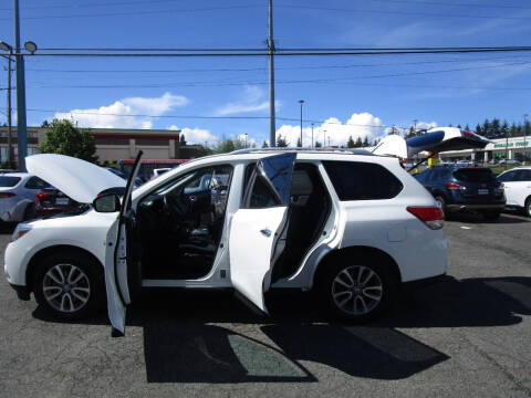 2016 Nissan Pathfinder S