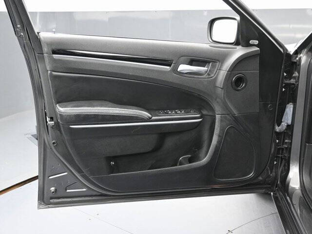 2023 Chrysler 300 S V6