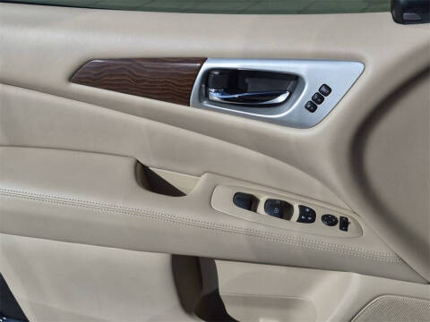 2017 Nissan Pathfinder Platinum