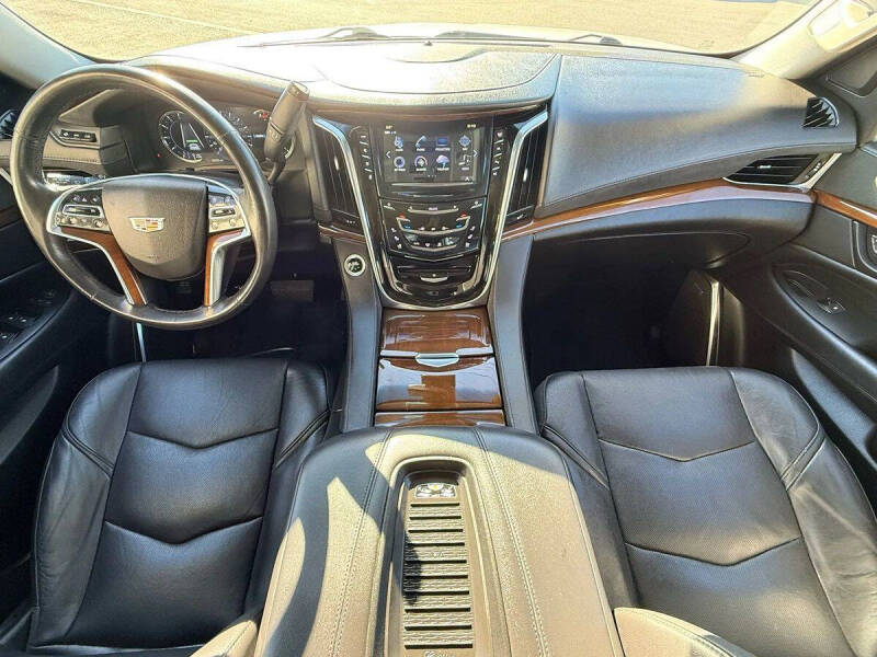 2019 Cadillac Escalade ESV Luxury