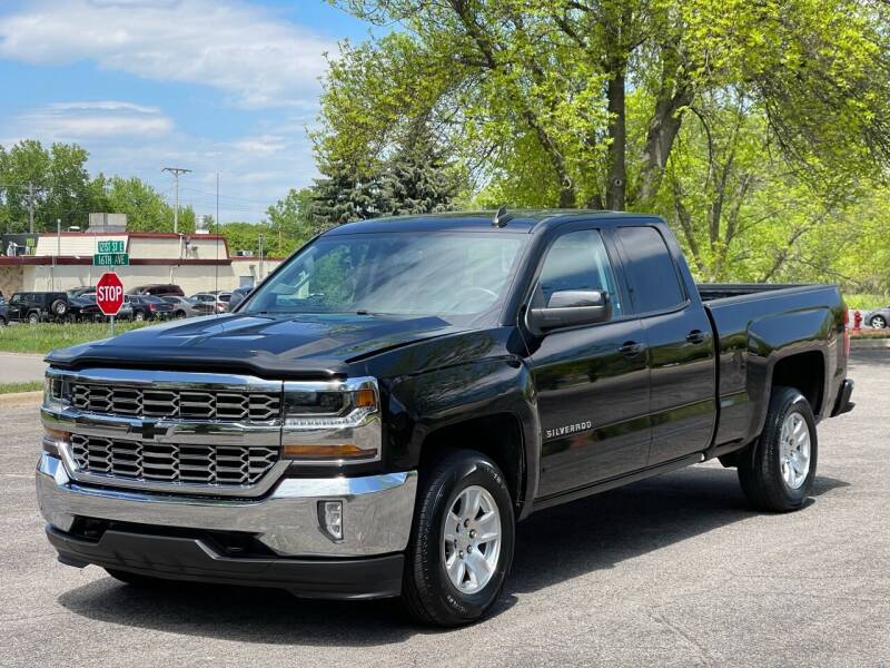 2018 Chevrolet Silverado 1500 for sale at North Imports LLC in Burnsville MN