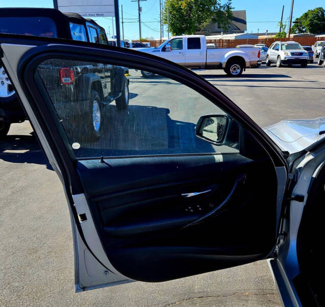 2015 BMW 3 Series 328i