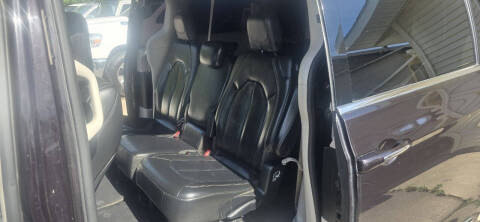 2017 Chrysler Pacifica Touring Plus