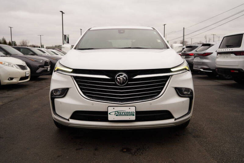 2023 Buick Enclave Essence