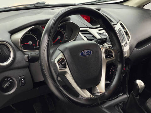 2013 Ford Fiesta SE