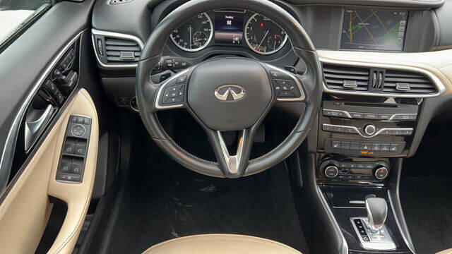 2018 Infiniti QX30 Premium