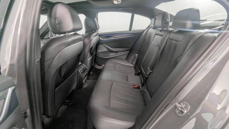 2022 BMW 5 Series 530e