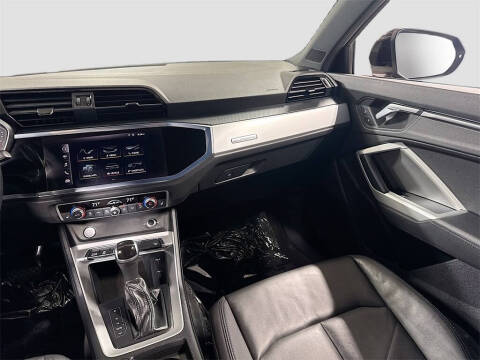 2020 Audi Q3 quattro S line Premium 45 TFSI