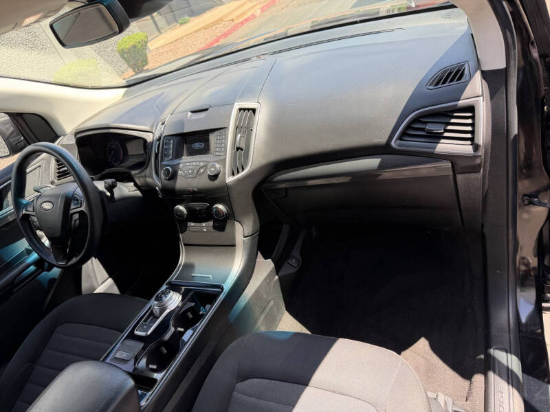 2019 Ford Edge SE