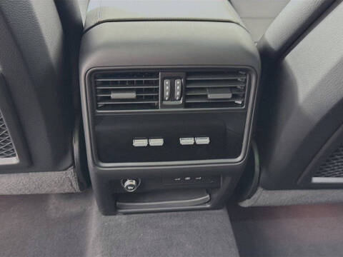 2025 Porsche Cayenne