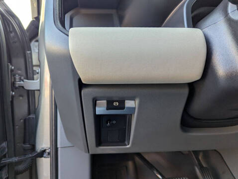 2023 Land Rover Defender 110 X-Dynamic SE