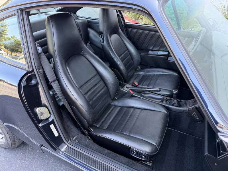1993 Porsche 911 Carrera 4