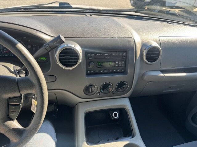 2004 Ford Expedition XLT