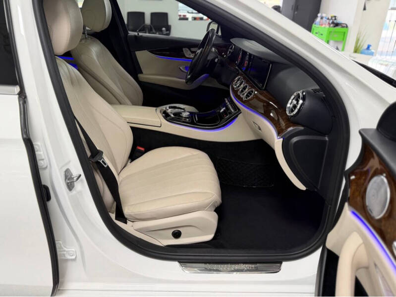 2017 Mercedes-Benz E-Class E 300 4MATIC