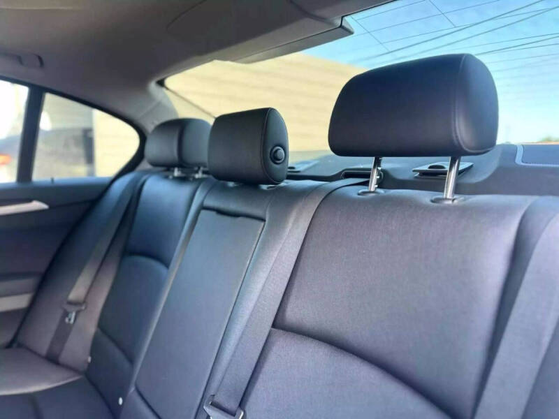 2012 BMW 5 Series 528i