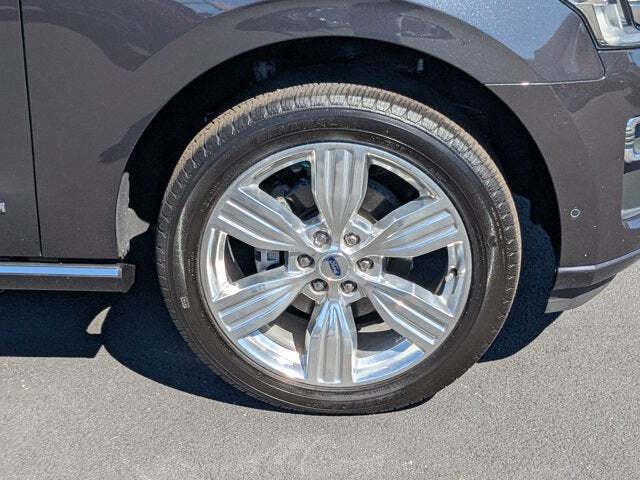 2024 Ford Expedition Platinum