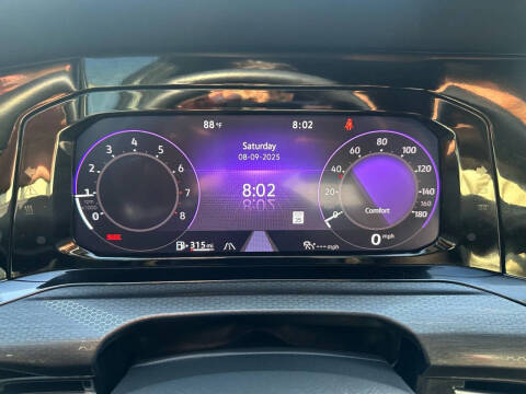 2022 Volkswagen Golf GTI SE