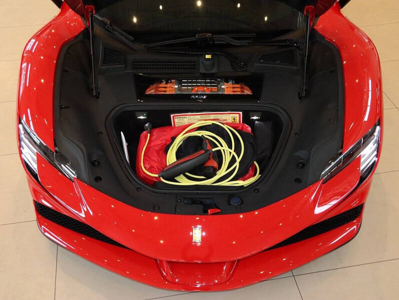 2022 Ferrari SF90 Spider