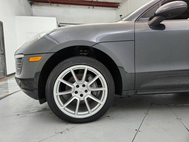 2017 Porsche Macan