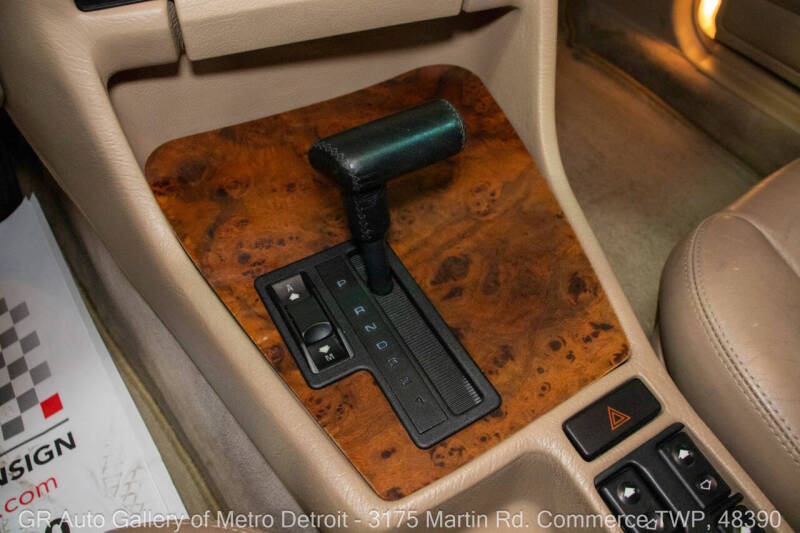 1990 BMW 7 Series 735i