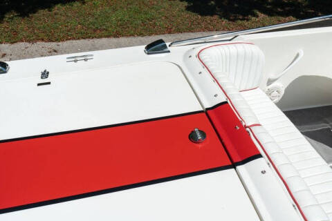 1994 Donzi Marine Classic 22