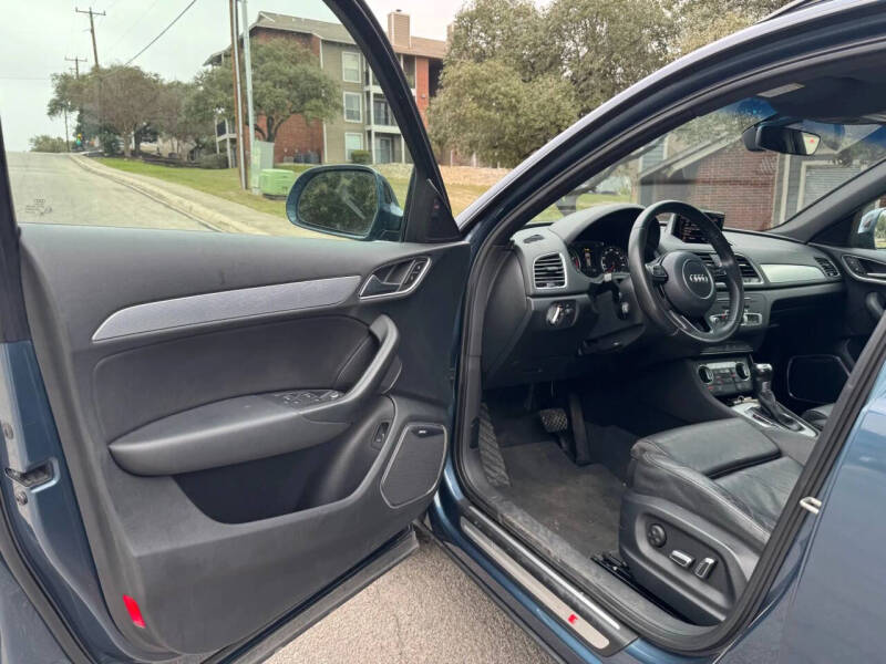 2017 Audi Q3 2.0T Prestige