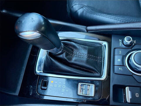 2018 Mazda MAZDA3 Grand Touring