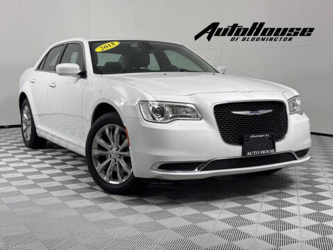 2018 Chrysler 300 for sale at Auto House of Bloomington in Bloomington IL