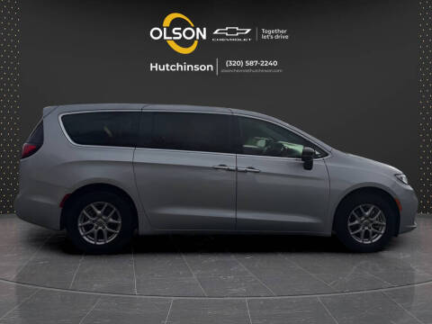 2024 Chrysler Pacifica Touring L