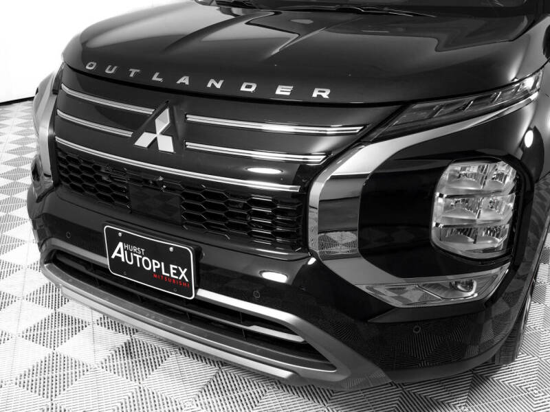 2026 Mitsubishi Outlander SE