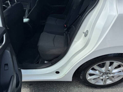 2015 Mazda MAZDA3 i Touring