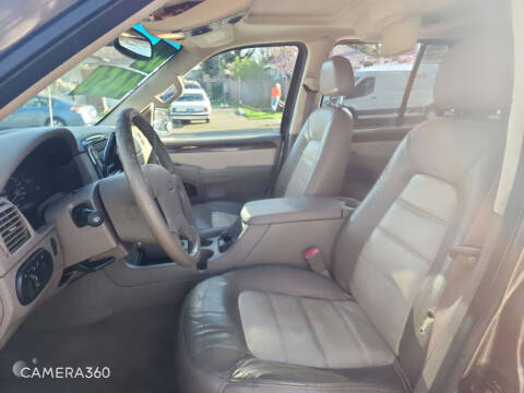 2005 Ford Explorer Eddie Bauer