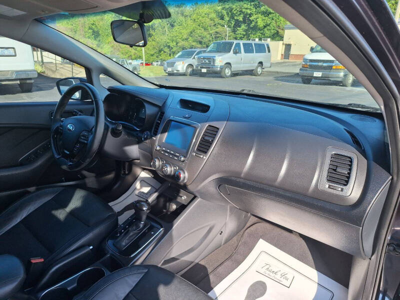 2017 Kia Forte5 EX