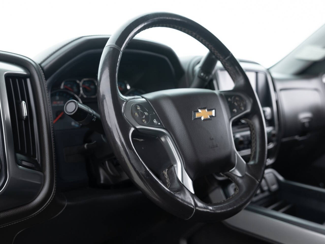 Used Car 2017 Chevrolet Silverado 1500  Ltz Z71 4x4 4dr Crew Cab 5.8 Ft. Sb For Sale Under $30,000 In Coal City, Illinois