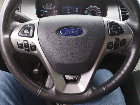 2016 Ford Taurus SEL